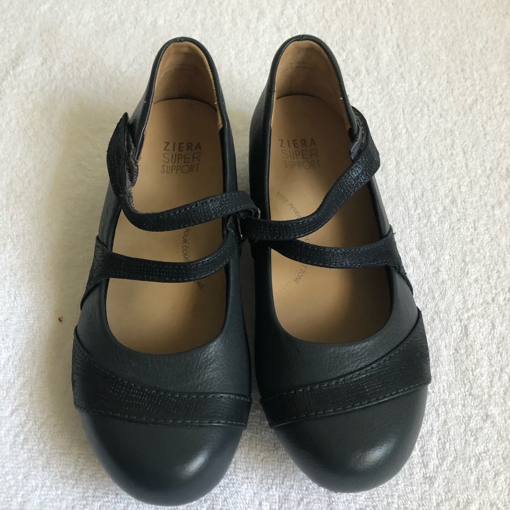 Women's Ziera Xray Black Leather